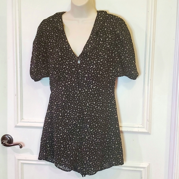 H&M DIVIDED Black & Yellow Multi-Color Floral Puff Sleeve Playsuit, Medium - Picture 11 of 16